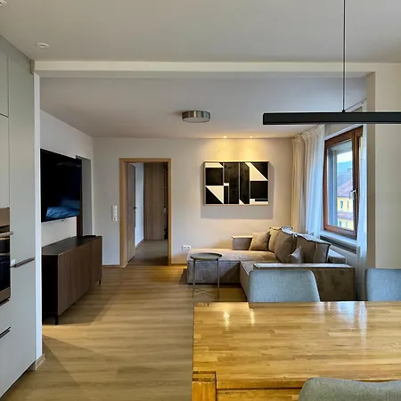 Apartament Flusshochdrei