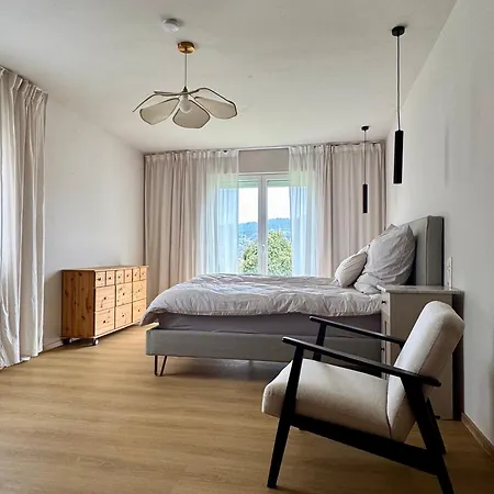 Apartament Flusshochdrei *